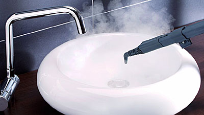 Эффективная чистка сантехники и кранов без разводов и капель