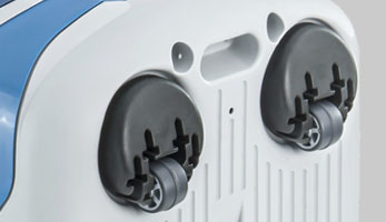 EasyDrive front rollers rotate 360 degrees for easy movement of the vacuum cleaner