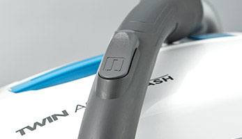 THOMAS Twin Aquawash vacuum cleaner, mechanical power control on the hose for cleaning fine textiles