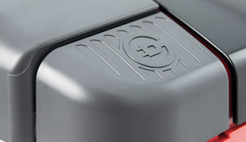 Twin Helper, automatic power cord reel and large range for easy cleaning from a single socket