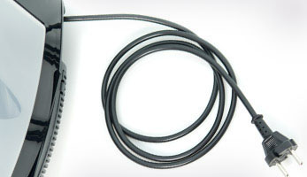 Thomas Twin, automatic power cord reel and large range for easy cleaning from a single socket