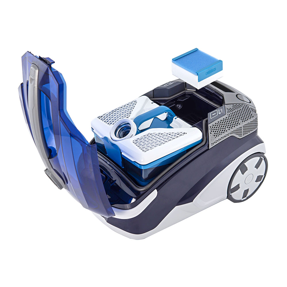 Twin XT vacuum cleaner with open lid, installation of AquaBOX water filter, HEPA 13 and motor protection filters 