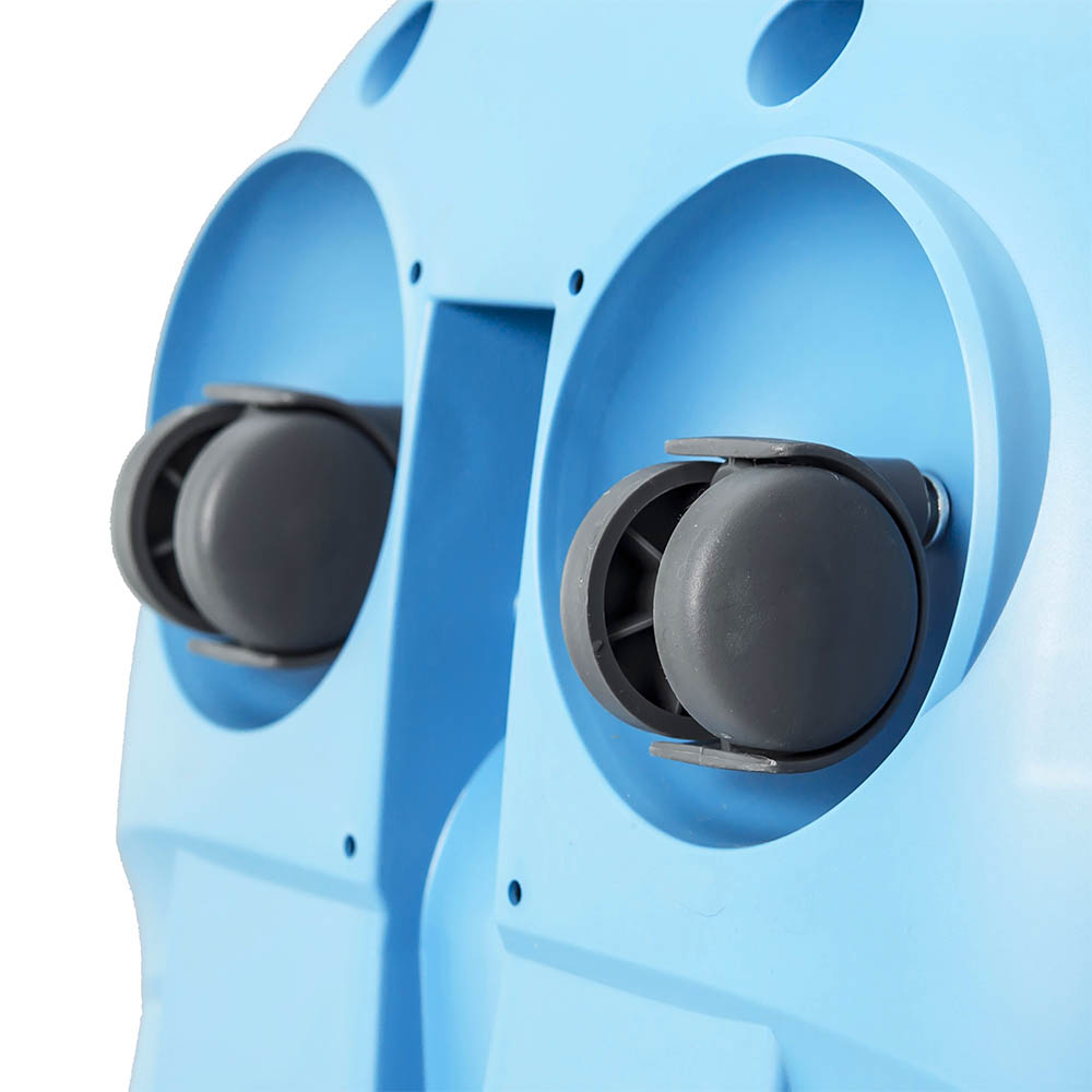 THOMAS Twin Aquawash hoover, front swivel castors for easy manoeuvring