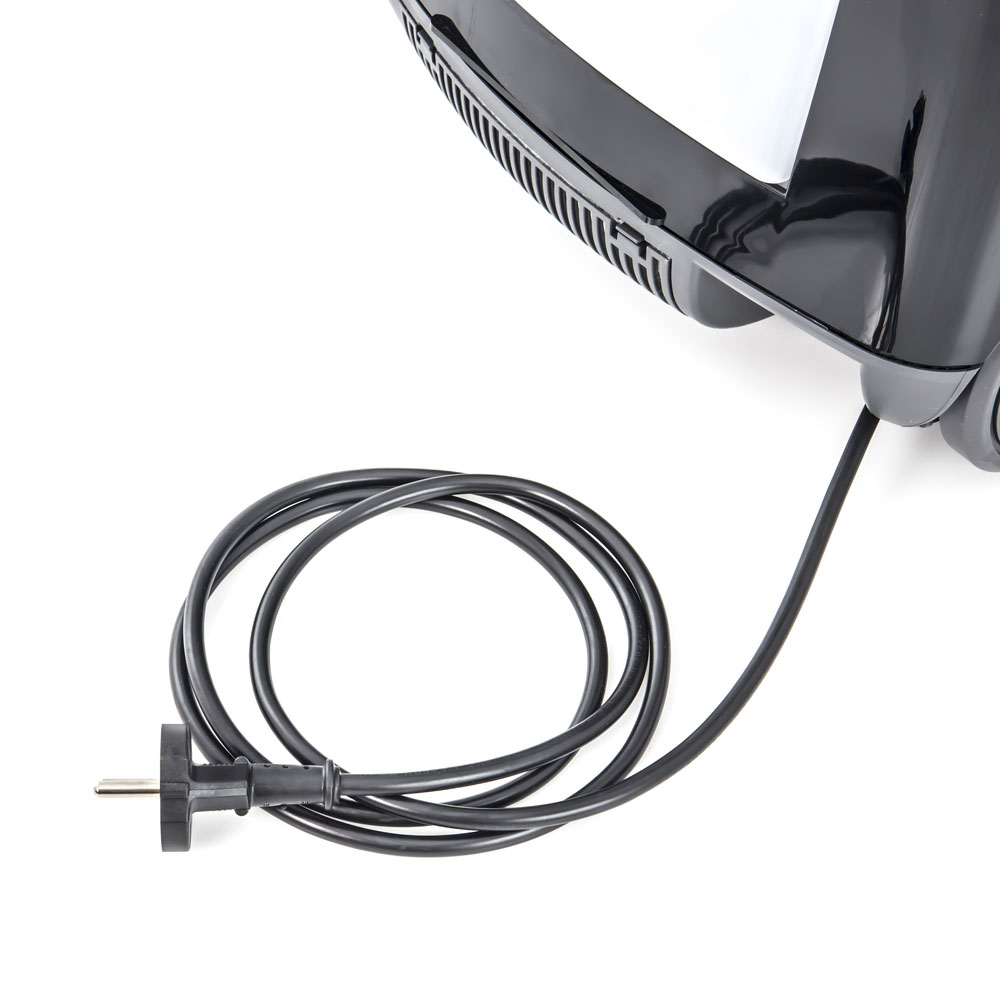 Long power cord for large operation range