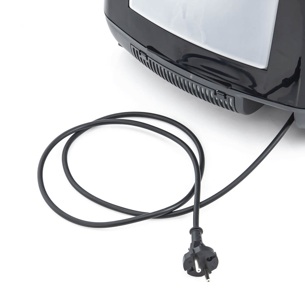 Long power cord for large operation range