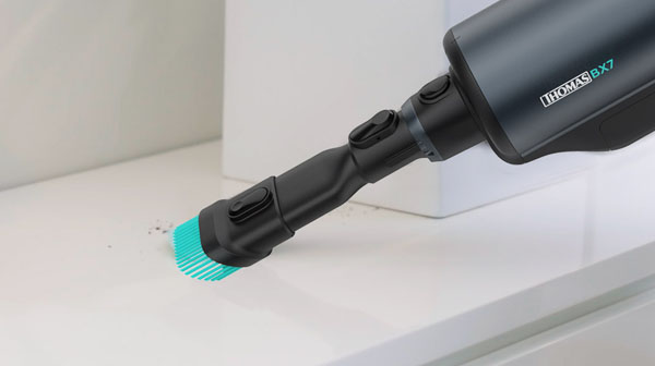 Furniture & upholstery combi nozzle
The furniture & upholstery combi nozzle, which you can use to thoroughly clean furniture, upholstery and mattresses – particularly important for allergy sufferers. 