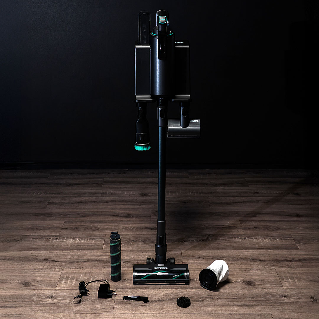 BX 7 cordless vacuum cleaner with complete set of accessories
